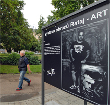 Pop-artová díla Josefa Rataje jsou k vidění ve Smetanových sadech