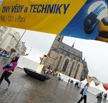 Věda a technika baví na náměstí Republiky