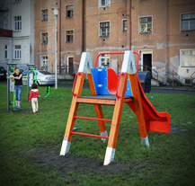 „Plac“ vnitrobloku Plachého a Korandovy ulice se proměnil