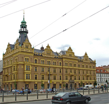 Právnická fakulta získala zpět akreditaci doktorského programu