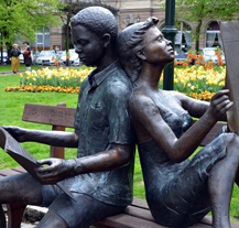 Bronzové sochy ozdobí centrum města