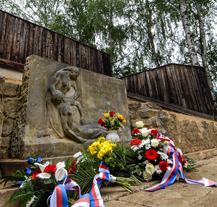 Památku obětí heydrichiády uctili lidé v Lobzích