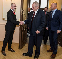 Primátor se setkal s prezidentem republiky, daroval mu dějiny města