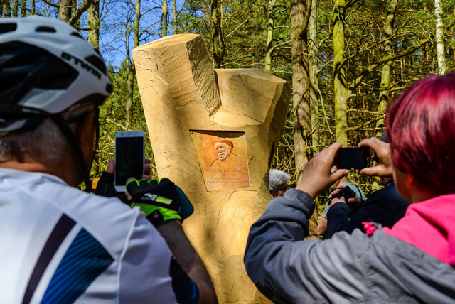 Odhalení pamětní desky (fotografie: M. Pecuch)