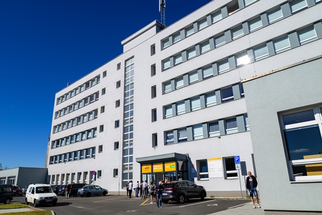 Budova magistrátu na Koterovské 162