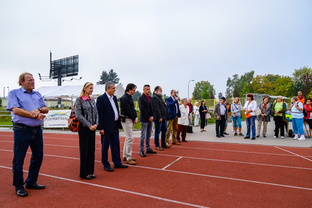Senioři soutěžili na atletickém stadionu (fotografie: M. Pecuch)