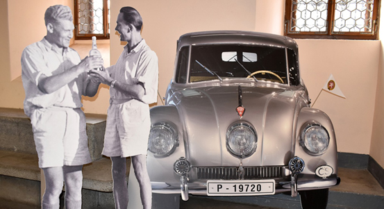 Afriku po 70 letech od cesty Hanzelky a Zikmunda představuje výstava v mázhauzu