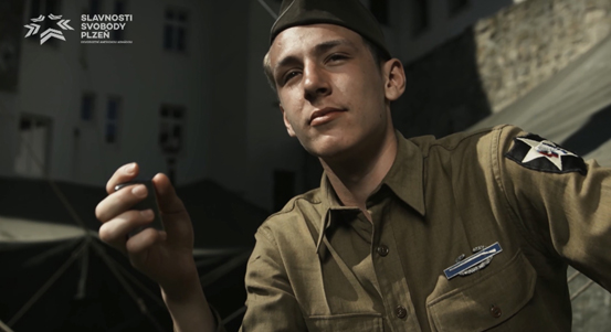 Slavnosti svobody nabídnou koncerty, soutěž parašutistů, výstavy i přímý přenos konvoje