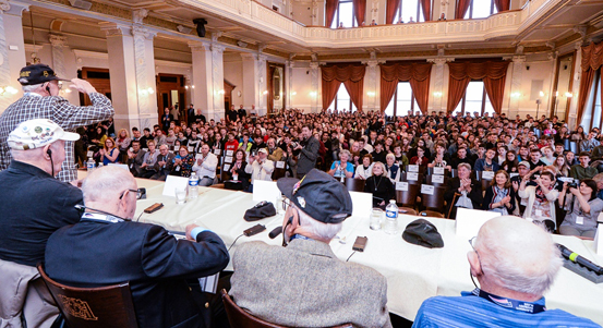 V Plzni začínají Slavnosti svobody, obrovský aplaus patřil deseti veteránům