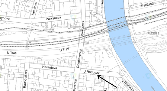 Osm sociálních bytů chce město ve svém nevyužívaném domě U Radbuzy