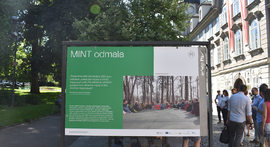 Výstava MINT odmala představuje výuku dětí mateřských škol v přírodě