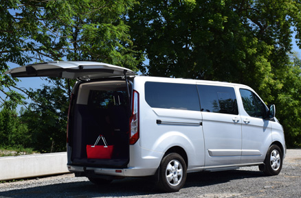 Plzeňský carsharing rozšířil flotilu o osmimístnou dodávku Vlk