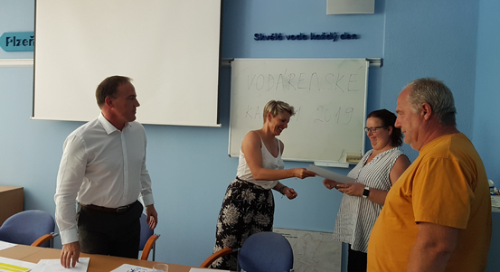 Vodárna rozdělila statisíce veřejně prospěšným projektům