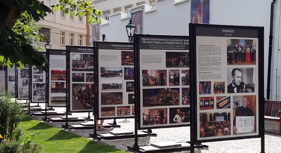 Výstava v Křižíkových sadech přiblíží 100 let Plzeňské filharmonie