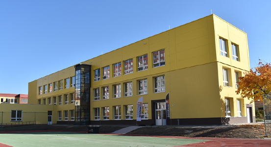 Ředitelé základních škol prominou poplatky za družinu