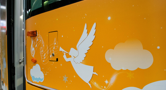 Do plzeňských ulic vyjede vánoční tramvaj