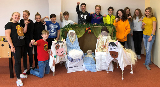 Betlém, který vyrobili žáci 1. základní školy, zdobil reprezentační salony Pražského hradu