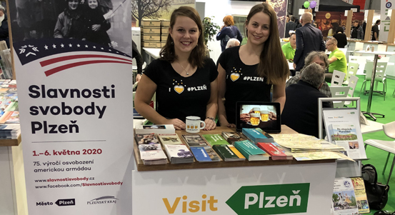 Plzeň lákala na Slavnosti svobody i na Adolfa Loose