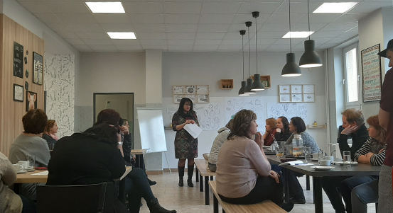 Pracovníci školních jídelen z kraje sbírali inspiraci v 10. školní jídelně v Plzni