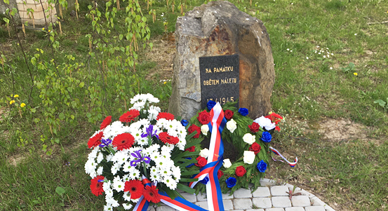 Doubravka si připomněla památku padlých z druhé světové války