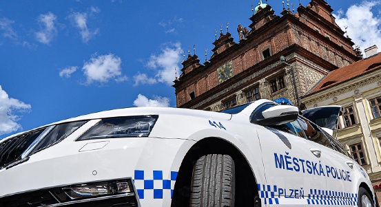 V Plzni končí jednočlenné hlídky, strážníci budou opět po dvou