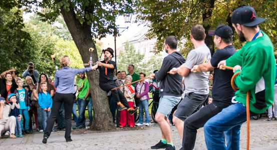 Festival pouličního umění Pilsen Busking Fest dnes začíná v centru Plzně