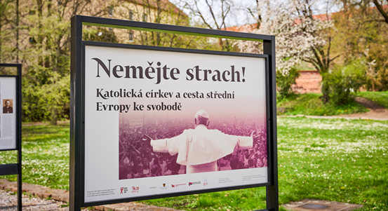 Výstava přibližuje osudy čtyř církevních osobností v době totality