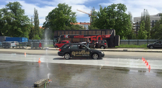 Škola smyku opět jede