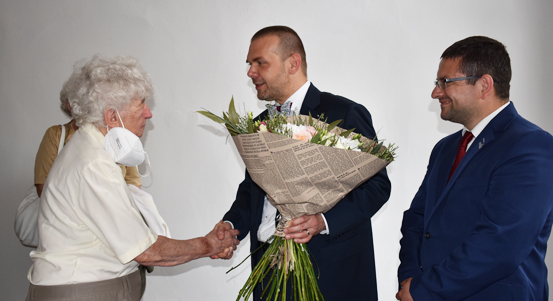 Čestná občanka Plzně Danuše Bělohlávková slaví 95. narozeniny, popřálo jí její město