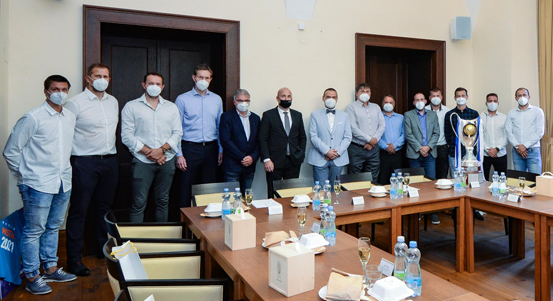 Vedení města přijalo úspěšné házenkáře a futsalisty