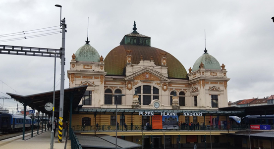 Výpravní budova hlavního nádraží v Plzni bude v lesku do 2,5 let