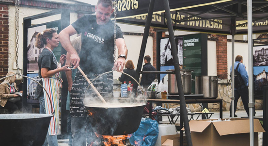 Nádvoří pivovaru obsadí v neděli elektromobily i kotle s polévkou