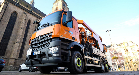 Plzeňská vodárna má nové kanalizační vozidlo