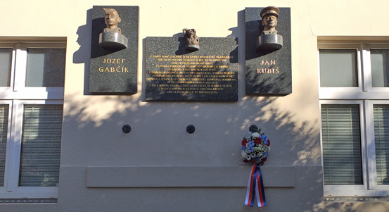 Město uctilo památku vlastenců popravených 24. října 1942 v Mathausenu