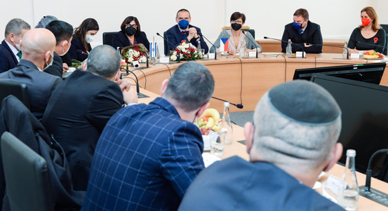 Izraelská delegace zavítala do Plzně. Nadchly ji drony i podpora startupů