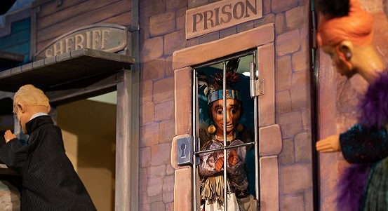 Pádístepí, náčelník Bizonů je nová zábavná inscenace v Divadle Alfa