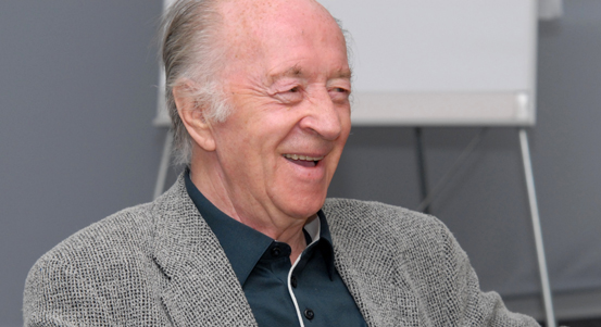 Básník Josef Hrubý by se dožil devadesátky. Zavzpomínají na něj v Polanově síni