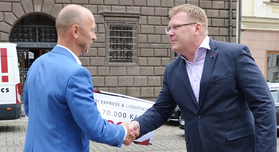Veřejná sbírka města obdržela další dar, pomoc už poskytuje prvním žadatelům