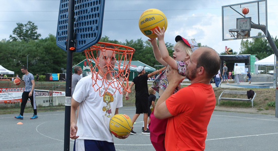 Úvodní víkend Sportmanie Plzeň 2022 poznamenal déšť