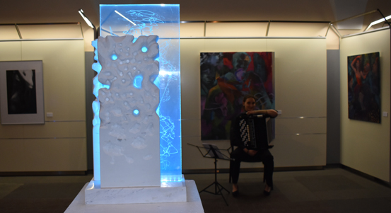 Tvář druhého. Studenti ze Zámečku vystavují v mázhauzu radnice