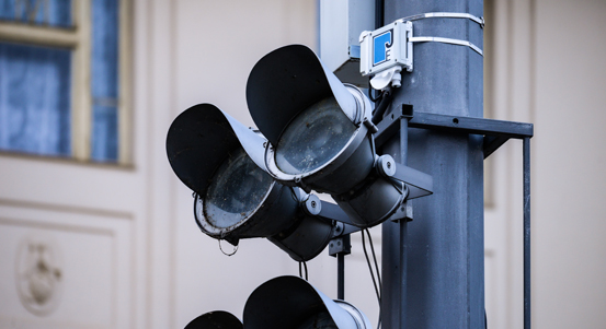 Plzeň získala dotaci na nasazení detektorů střelby, panických výkřiků a tříštění skla