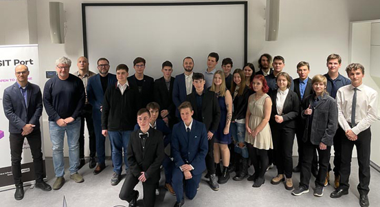 Program Startupuj je u konce, nejlepší středoškolské týmy získaly ocenění