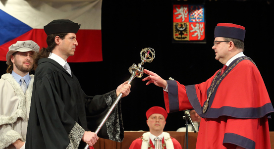 Nový rektor ZČU Miroslav Lávička byl inaugurován