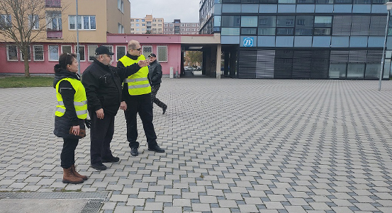 Ulice Plzně kontrolují noví preventisté kriminality. Pocházejí z Ukrajiny