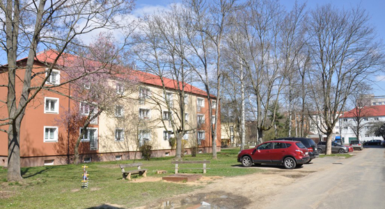 Plzeň upraví prostor vnitrobloku v Sukově ulici. Vznikne i nové pískoviště, vysázeny budou nové stromy a keře