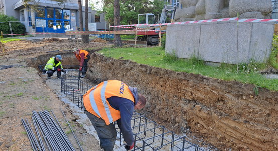 22. základní škola se dočkala úpravy prostoru před hlavním vchodem