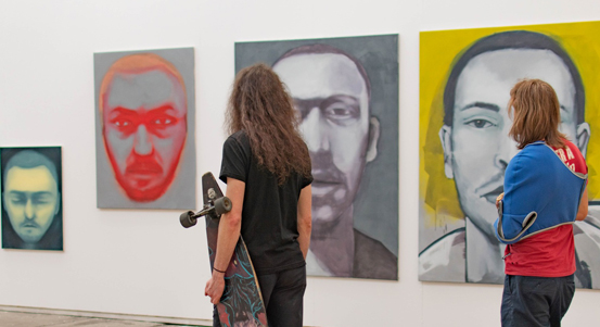 Studenti Sutnarky vystavují v Depo2015 i v budově fakulty