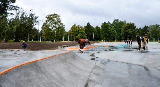 Plzeň má nový skatepark s unikátními prvky