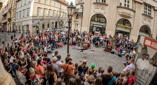 Pouliční umění, street food i akce pro děti. Poslední prázdninový víkend bude pestrý
