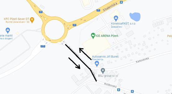 Na Košutce je zrušena jednosměrka z kruhového objezdu do Karlovarské a Kotíkovské ulice